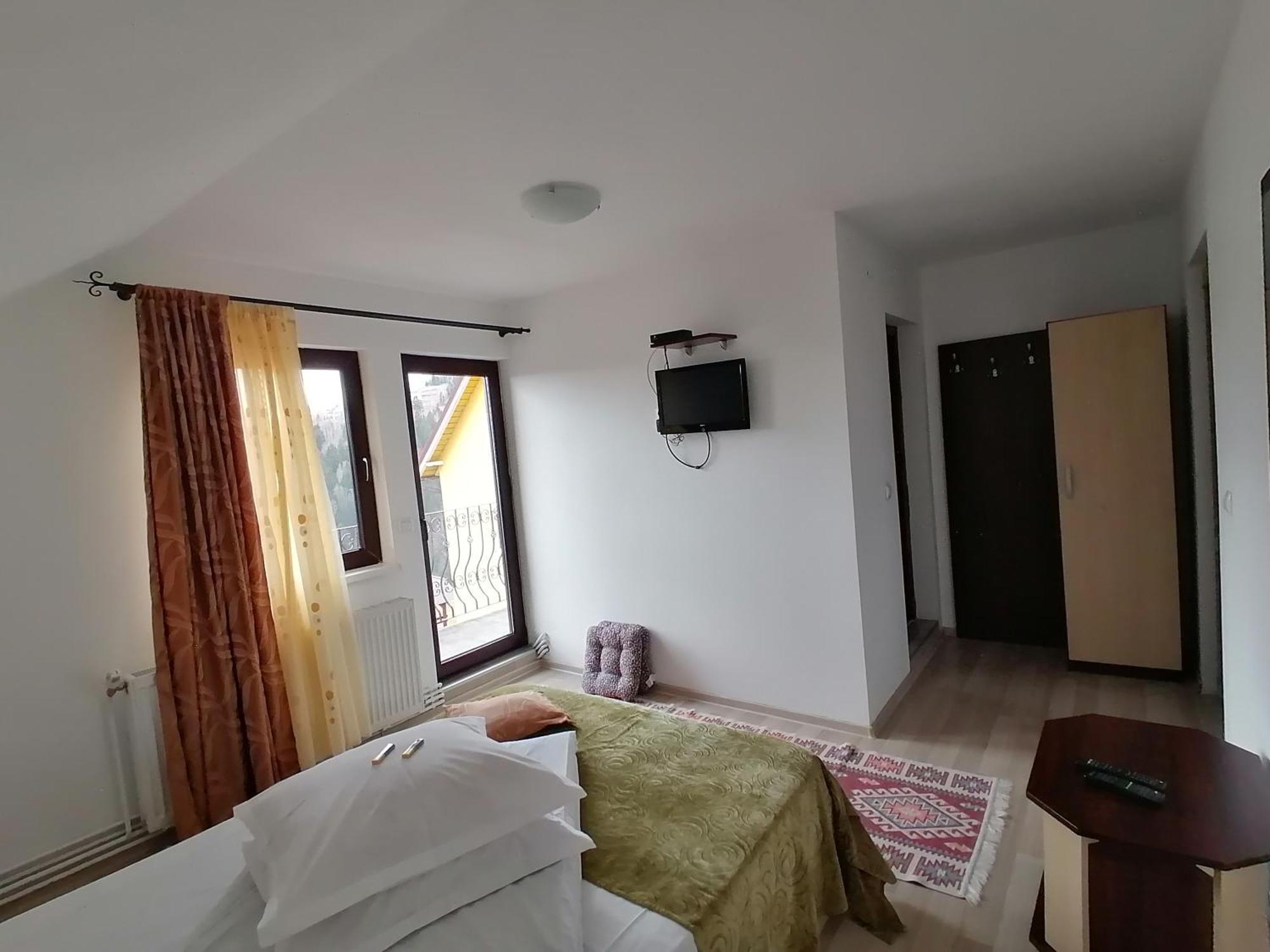 Garofita Pietrei Craiului Otel Peştera Dış mekan fotoğraf